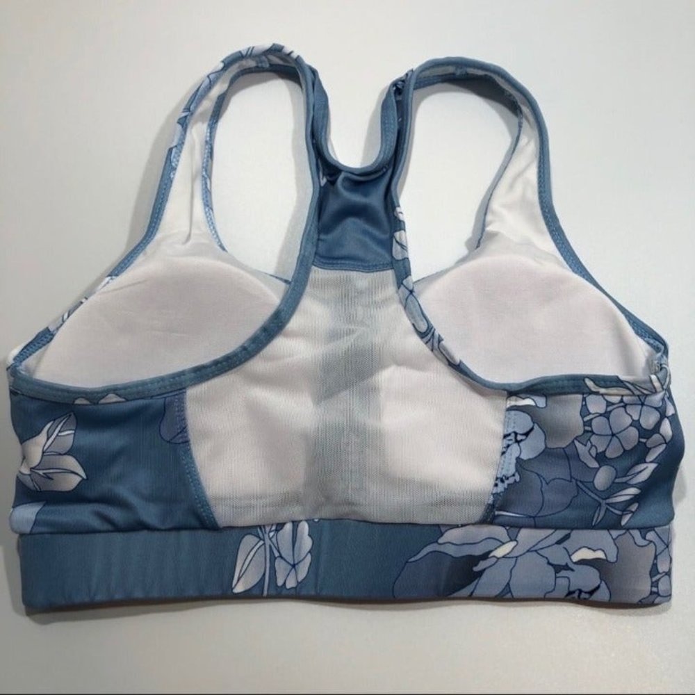 SOLD OUT ☀️Jillian Cinch Push-up Sports Bra☀️ - Picture 8 of 9